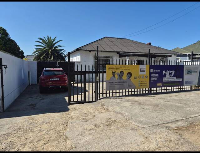 11 BEDROOM HOUSE FOR SALE IN WEBBER